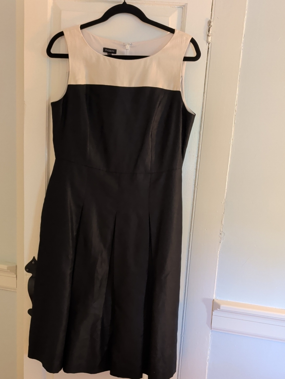 Talbots Black and Cream Sleeveless Fit-and-Flare Dress